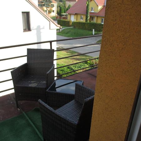 Ferienwohnung Rd Cerncin Bucovice Exterior foto