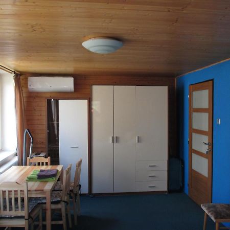 Ferienwohnung Rd Cerncin Bucovice Exterior foto