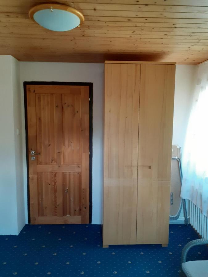 Ferienwohnung Rd Cerncin Bucovice Exterior foto