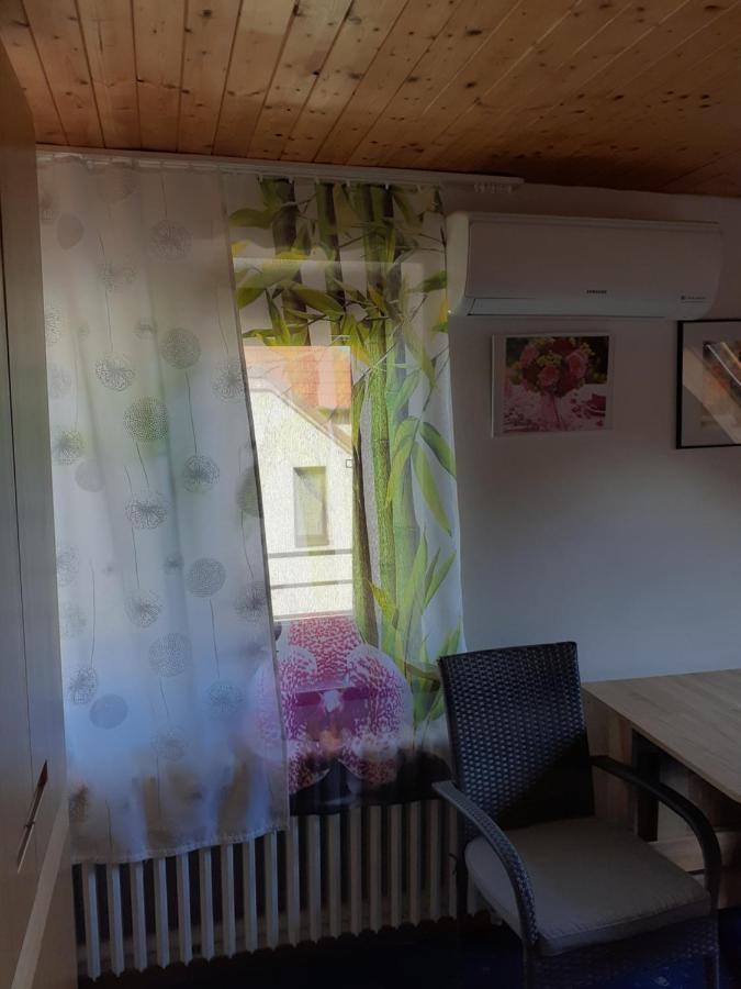 Ferienwohnung Rd Cerncin Bucovice Exterior foto